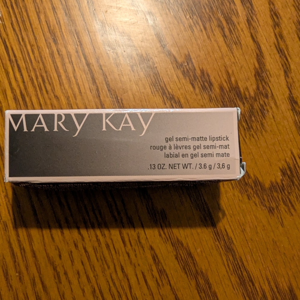 Mary Kay Gel Semi-Matte Lipstick